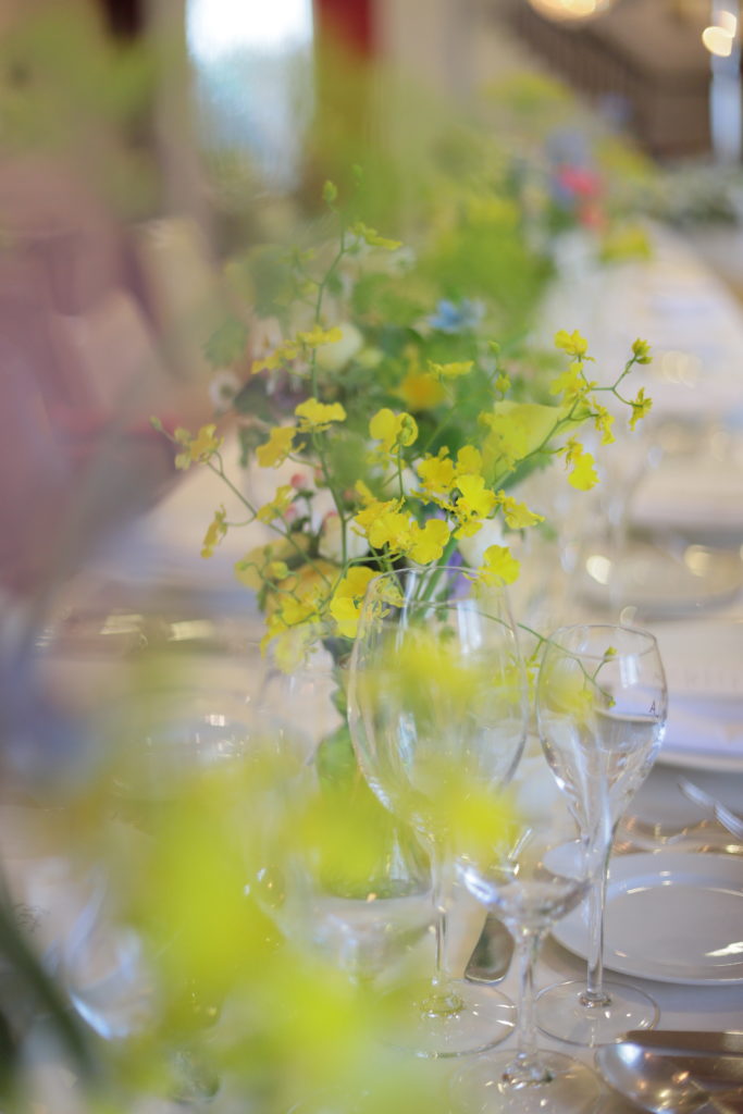 レストランウエディング、結婚式、福岡フリーウエディングプランナー、装花、流しテーブル、北九州、エタンセールカワモト