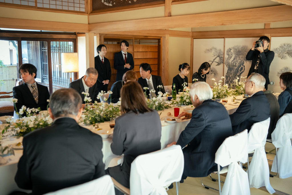 結婚式の食事会