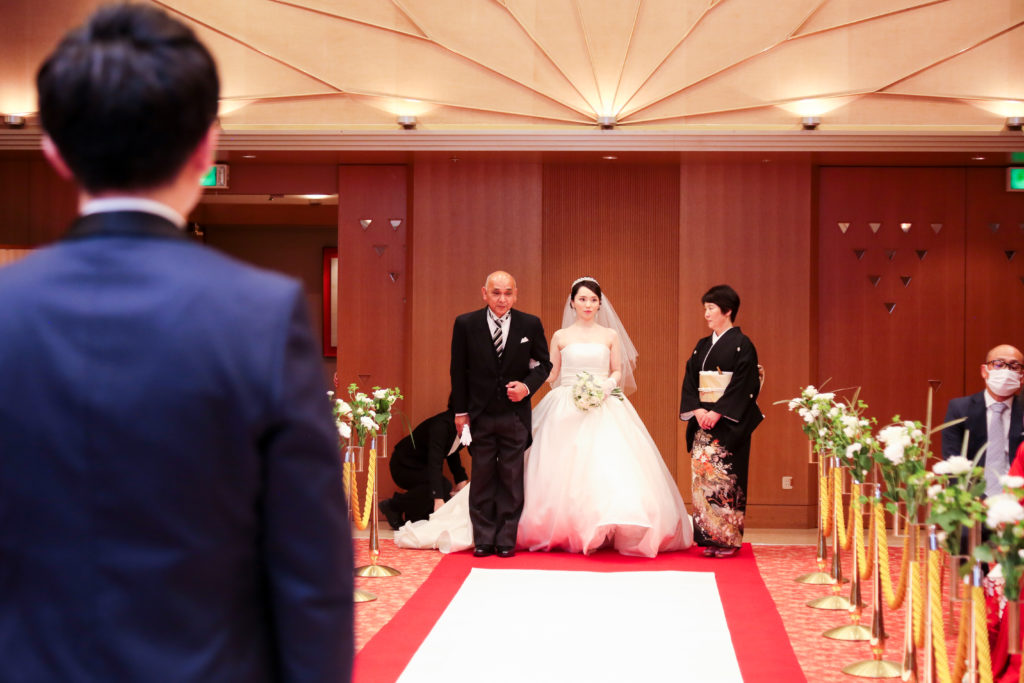 結婚式新婦入場