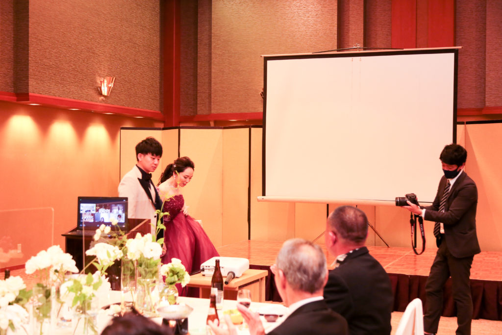 結婚パーティー