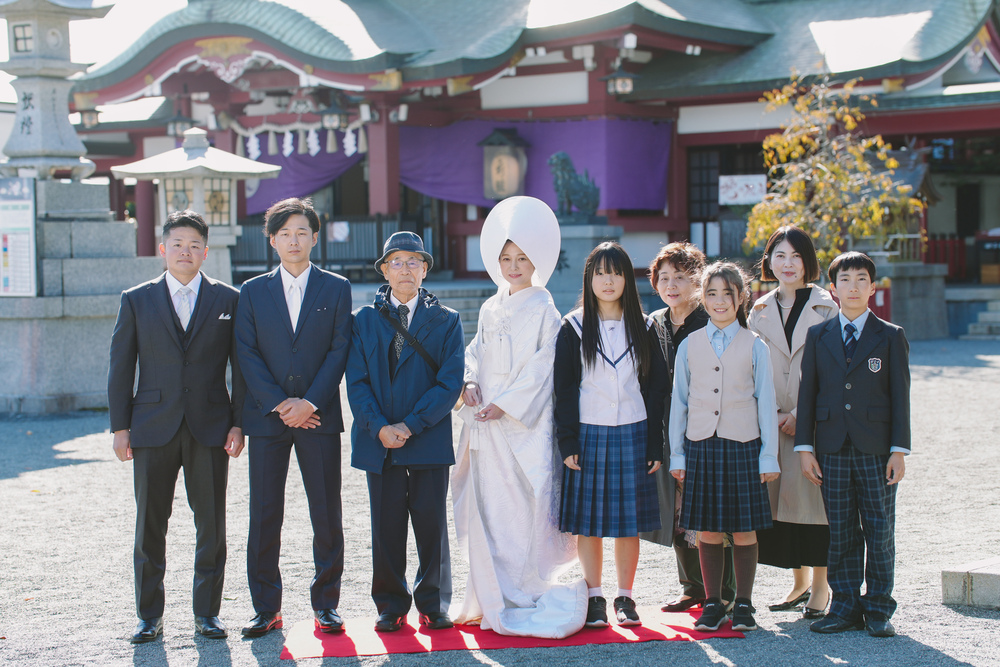 新婦と家族写真